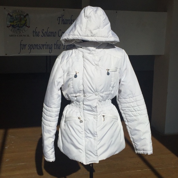 Dollhouse Other - Dollhouse white hooded jacket